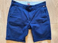 Tommy Hilfiger Herren Kurzhose Gr.32 Neuwert Frankfurt am Main - Bockenheim Vorschau