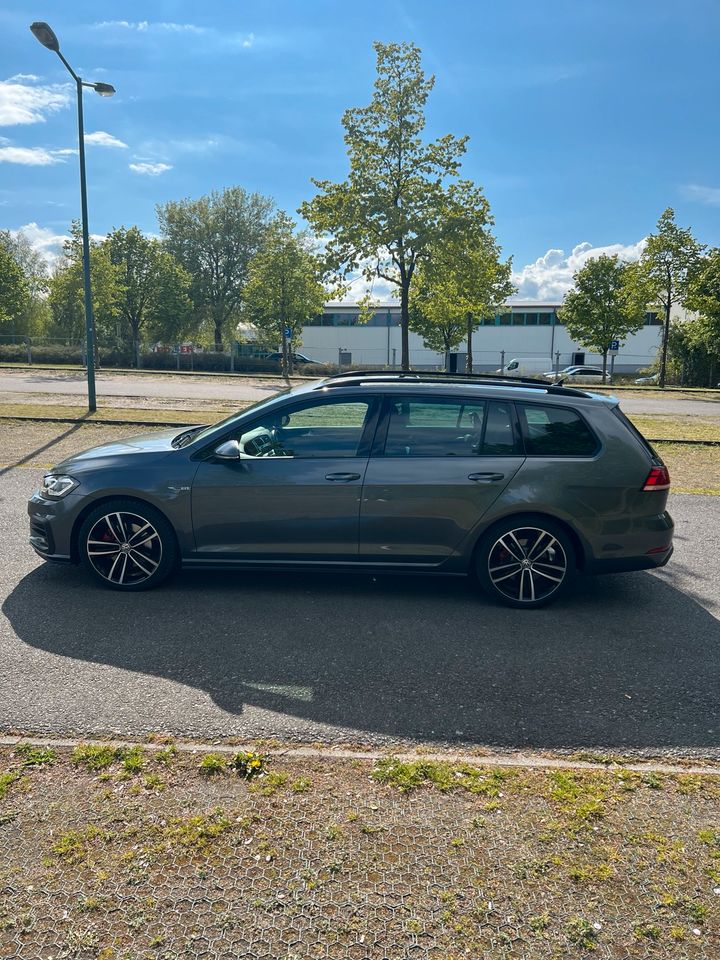 VW Golf 7 GTD *Getriebe neu*Panoramadach neu* in Frankfurt (Oder)