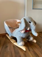 Spielzeug schwingender Elefant Nordrhein-Westfalen - Finnentrop Vorschau
