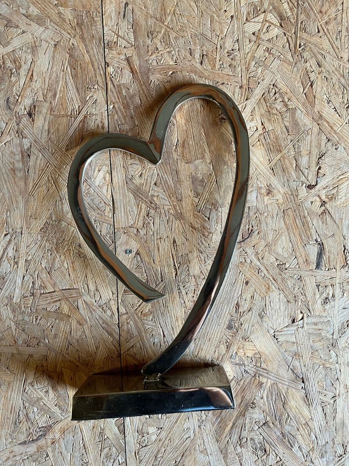 Deko großer Aufsteller Herz für Hochzeitz Herz aus Metall 40cm in Aschheim