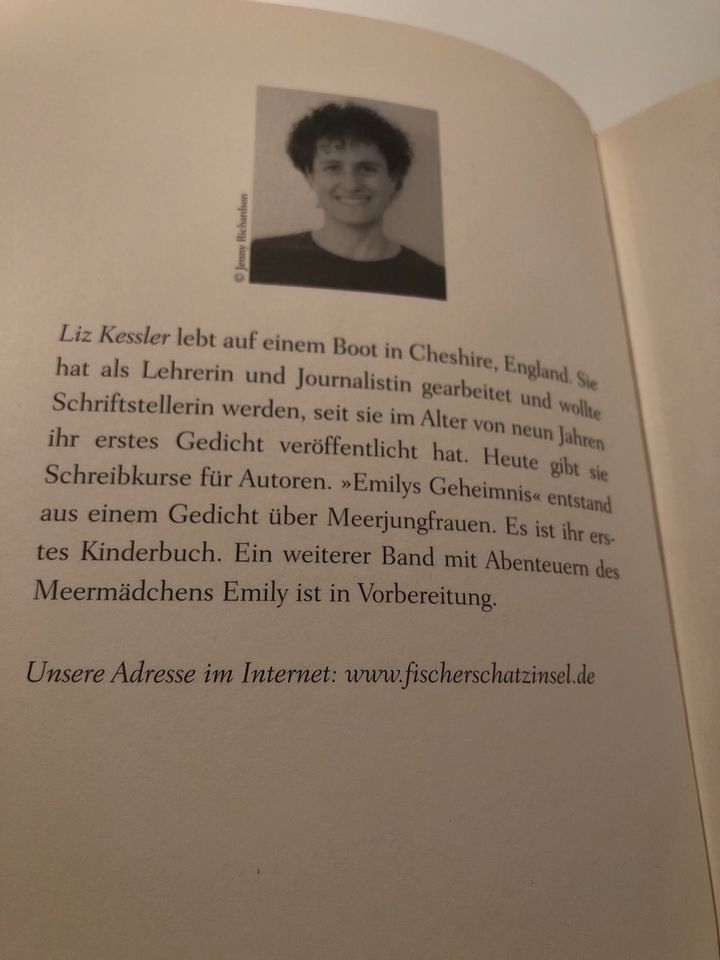 Ein tolles Buch Emilys Geheimnis  Liz Kessler in Bad Homburg