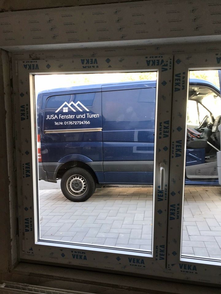 Fensterbau , Kunststoff Fenster mit Rollladen in Mudersbach