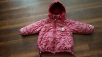 Dkl-rote Mädchen Winterjacke Größe 104 Hessen - Schöffengrund Vorschau