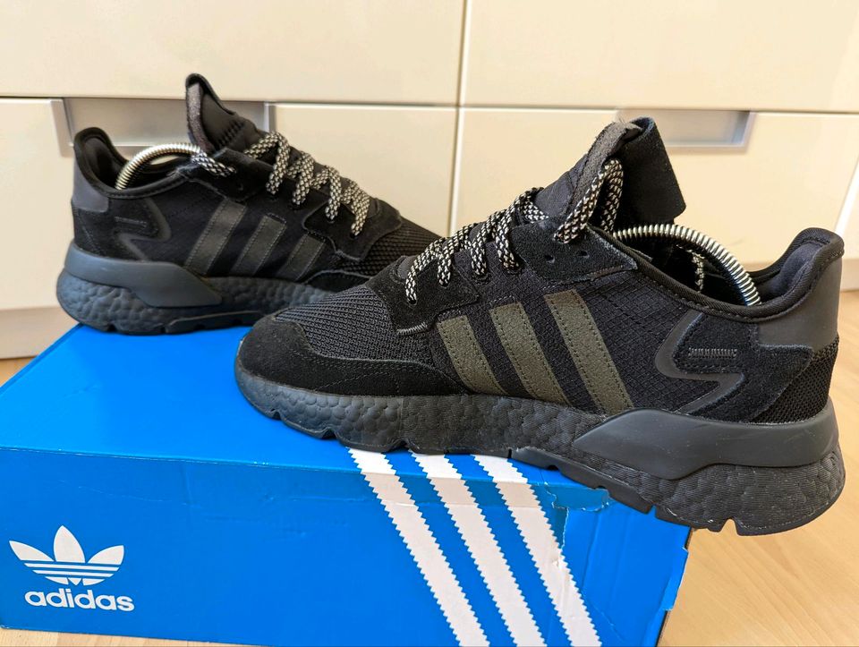 Adidas Nite Jogger, Triple Black, BD7954, 44 ⅔ US 10.5 neuwertig! in Ulm