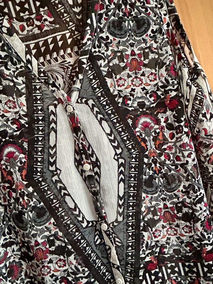 SARA LINDHOLM Longbluse Bluse leicht transparent Etno Größe 40/42 in Köln