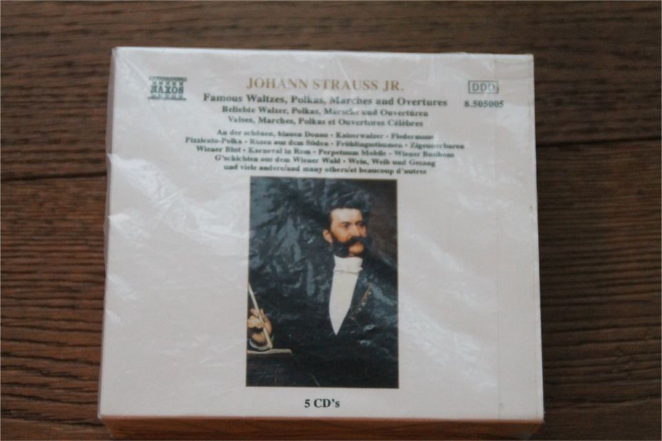 CD Sammlung plus Koffer u.a. Volksmusik, J. Strauss 42 CD in Kevelaer