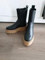 Coole Boots Halbstiefel Blocksohle H&M Größe 39 schwarz Kreis Pinneberg - Elmshorn Vorschau