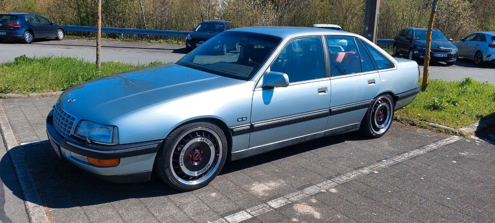 Abbildung des Autos Opel Senator 3,0L Oldtim…