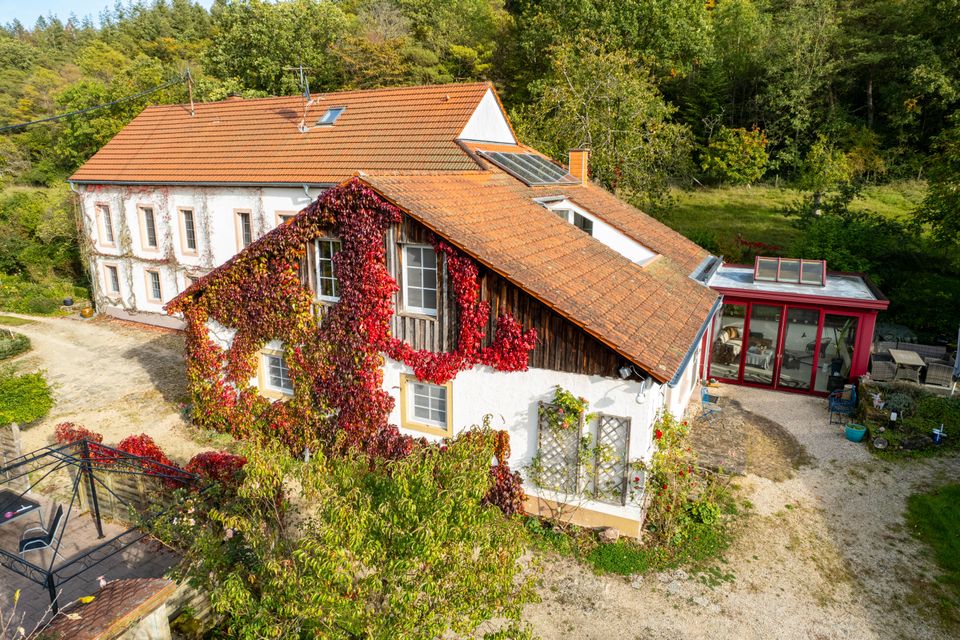 *** EIFEL *** Mehrfamilienhaus *** Anwesen in ALLEINLAGE *** AUTARK WOHNEN ***idyllisches SEMINARHAUS mit großen Apartements ***  *** Generationenhaus *** Natur pur *** gute Infrastruktur ***... in Oberweis