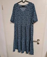 Gina mittellanges Kleid blau schwarz geblümt  Größe XL 46/48 Saarland - Völklingen Vorschau
