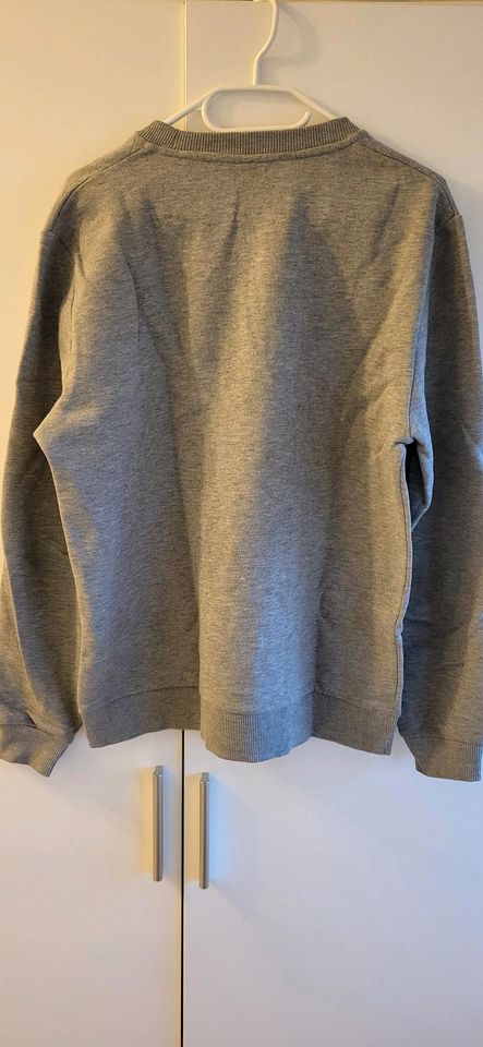 Sweatshirt von asos, M in Bergisch Gladbach