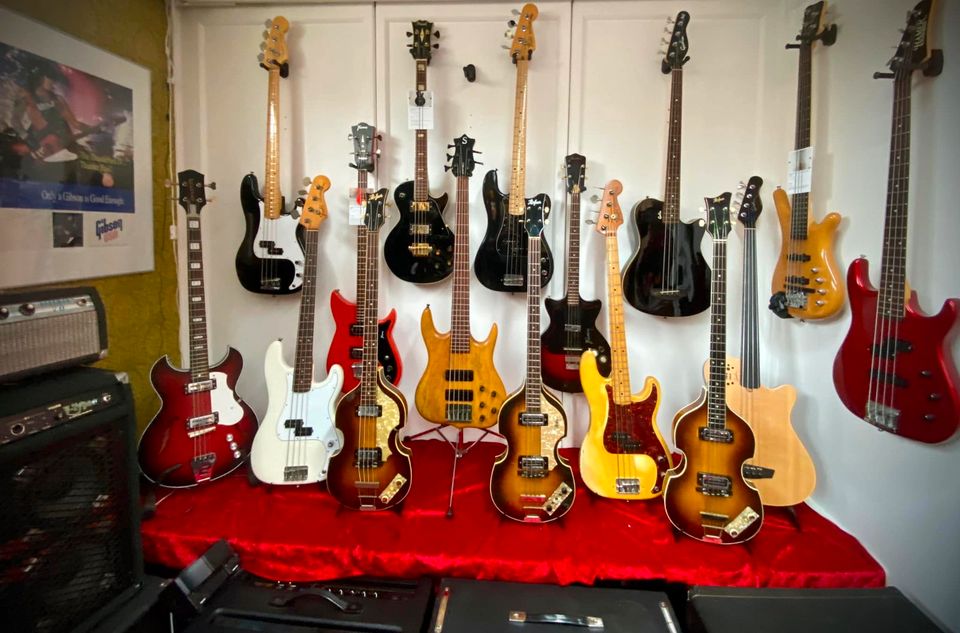 An und Verkauf Gitarren Gitarrensammlung Musikinstrumente Ankauf in Herne