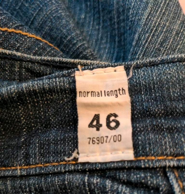 Damenjeans dunkelblau Gr. 46 identic in Peißenberg