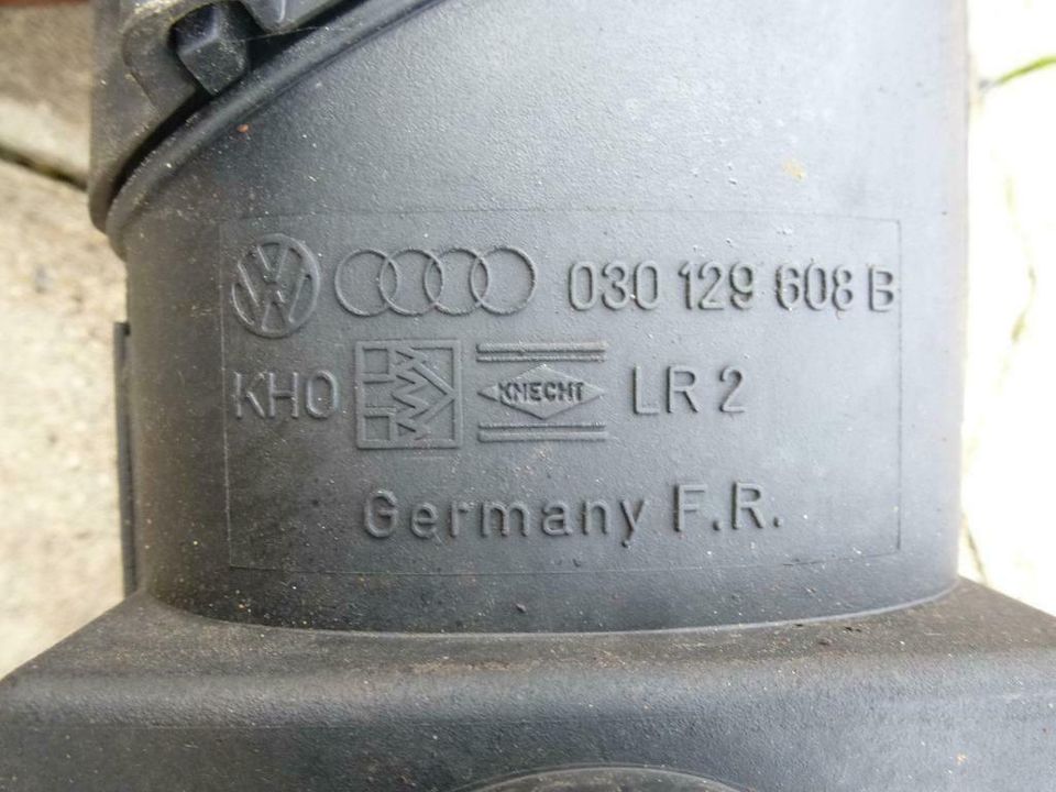 Orig. VW Polo 86C Luftfilterkasten Luftfilter 030129607M in Bad Harzburg