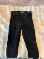 Jeans Skinnyjeans Damen schwarz bershka 36 high waist Nordrhein-Westfalen - Nörvenich Vorschau