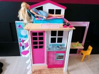 Barbie 2 etagen Ferienhaus mit Puppe Stuttgart - Zuffenhausen Vorschau