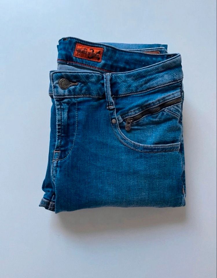 Moderne Damen Jeans von Miracle of Denim Größe W: 34 L: 30 in Borken