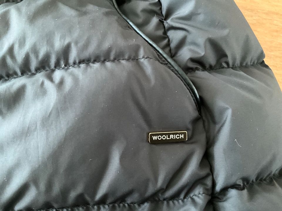 Woolrich Daunenweste in Halstenbek