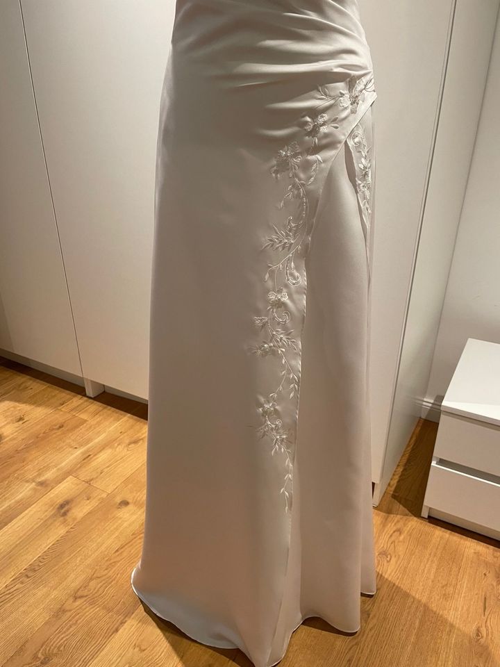 Sale! Brautkleid trägerlos - neu - Gr 38 in Hamburg