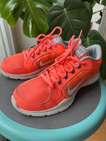 Turnschuhe *Nike Training - cooles Neon-Orange, Gr. 38,5 Niedersachsen - Bissendorf Vorschau