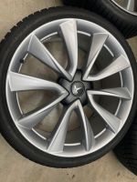 Originale Tesla Model 3 Winterreifen Räder 235/35 R20 Zoll BLE Rheinland-Pfalz - Oberhonnefeld-Gierend Vorschau