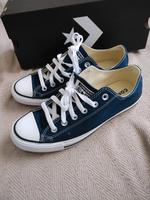Neue CONVERSE CHUCK TAYLOR LOW naxy ox 41 unisex Sachsen - Seidnitz Vorschau