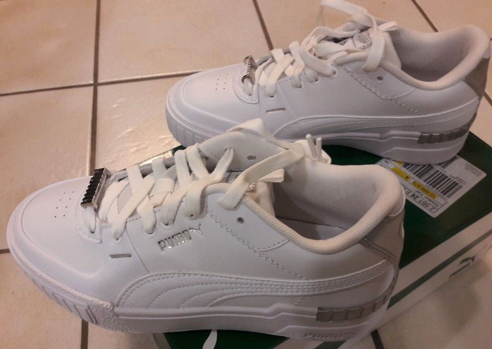 PUMA Damen Cali Sport Metallic WN's Sneaker -Weiß- Gr. 37 - "NEU" in Arnsberg