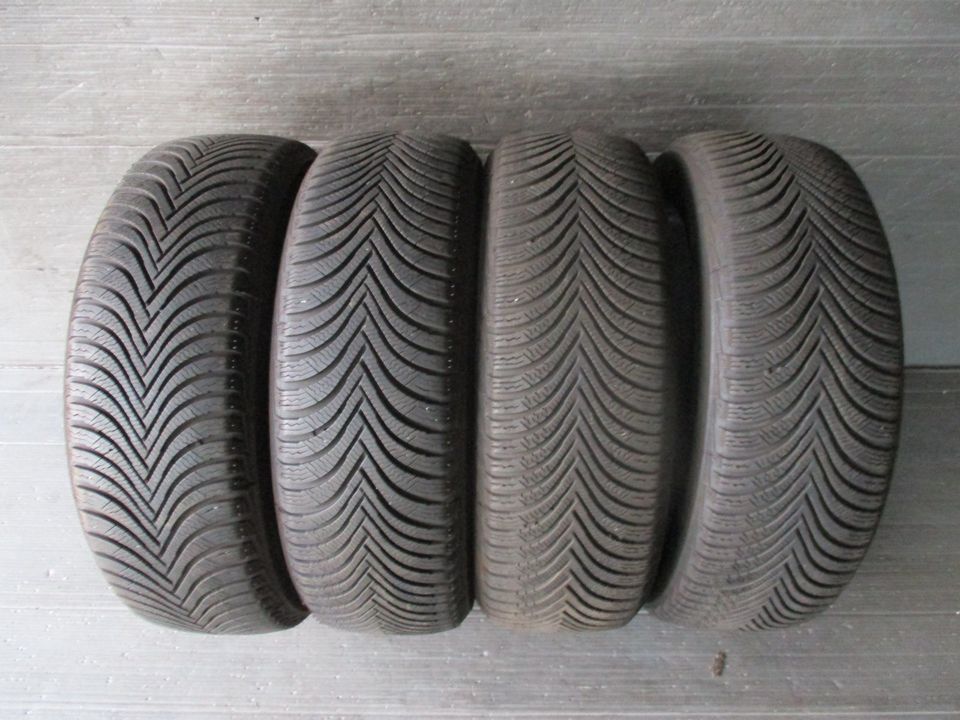 Winterreifen 215/60R17 100H Michelin Alpin 5 in Freudenstadt