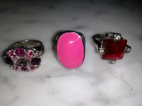 Wie neu 3 ausgefallene Ringe Rosa Rot Pink 19mm Modeschmuck Nordrhein-Westfalen - Olpe Vorschau