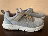 Geox Schuhe silber/grau/weiß/Glitzer Mädchen Gr. 33 Saarland - St. Wendel Vorschau