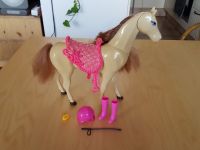Guter Zustand*Barbie Steffi Simba Pferd mit Zubehör Berlin - Lichtenberg Vorschau