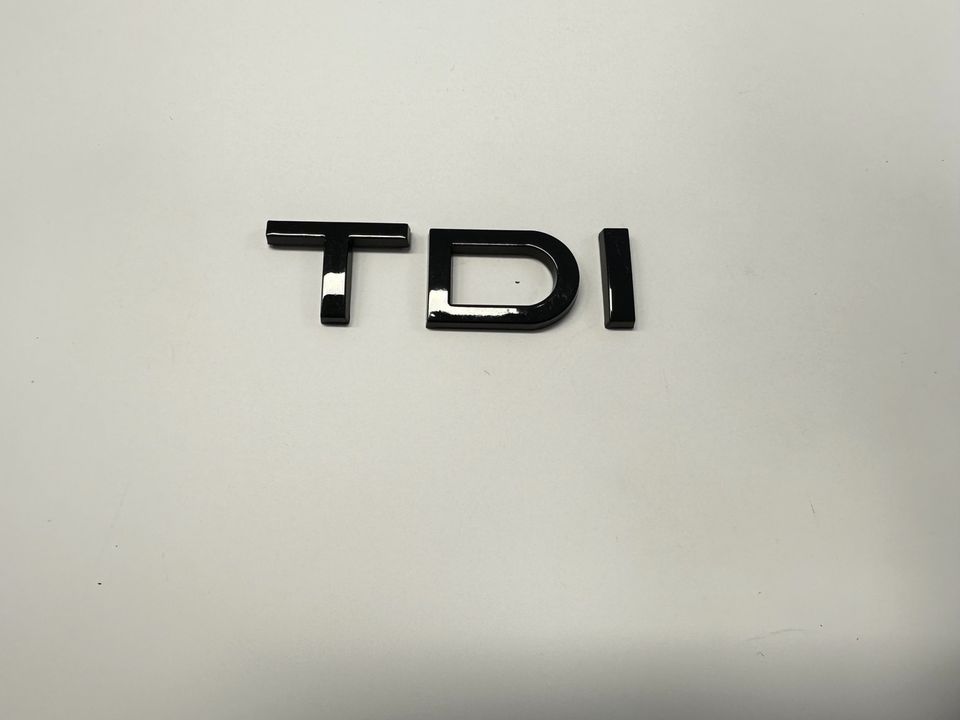 Audi TDI Emblem hochglanzschwarz in Eisenach