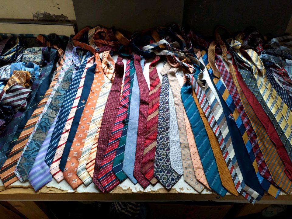 66 Krawatten Paket div. Farben in Mönchengladbach