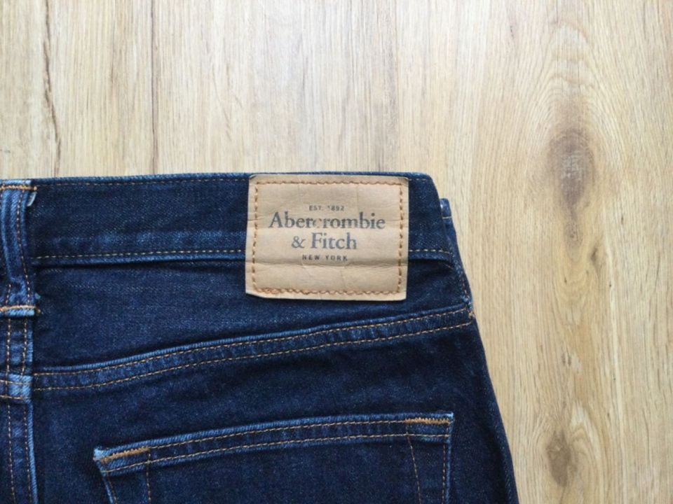 Abercrombie & Fitch Jeans W 30 & L 32 in blau, *NEU* in Brühl