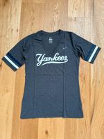Nike Yankees Shirt grau Gr.M Bayern - Stadtbergen Vorschau