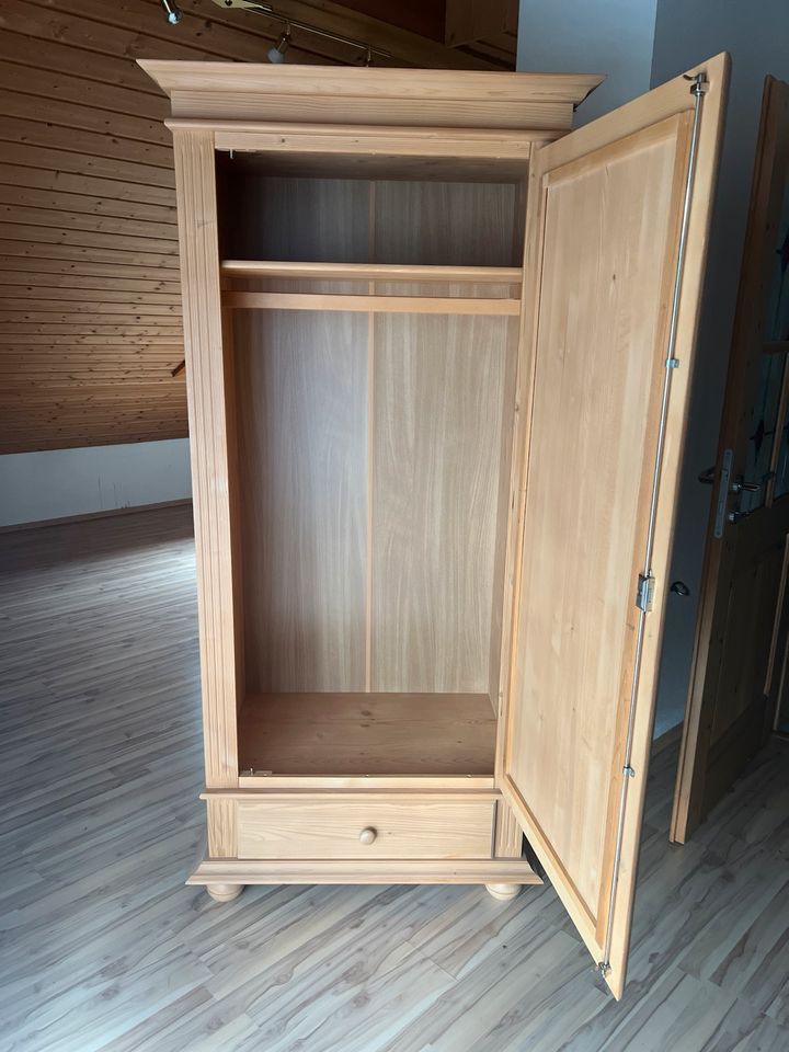 Neu!!!! Bauernschrank190cm hoch.79cm breit.52cm tief in Murnau am Staffelsee