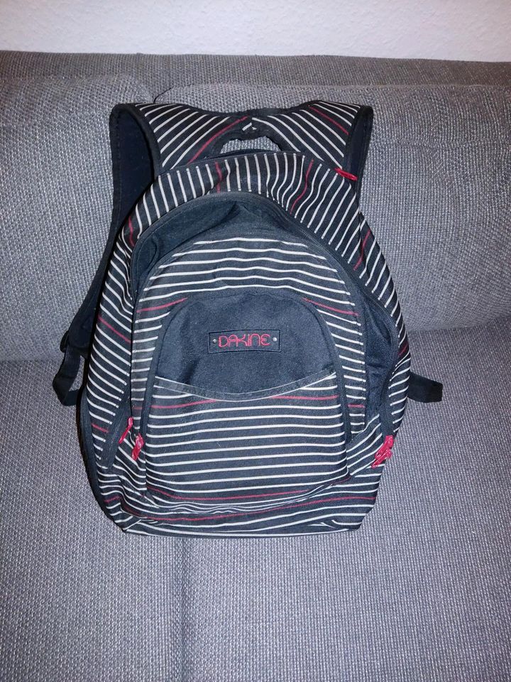 Dakine Rucksack Model Prom 25 l in Sankt Augustin