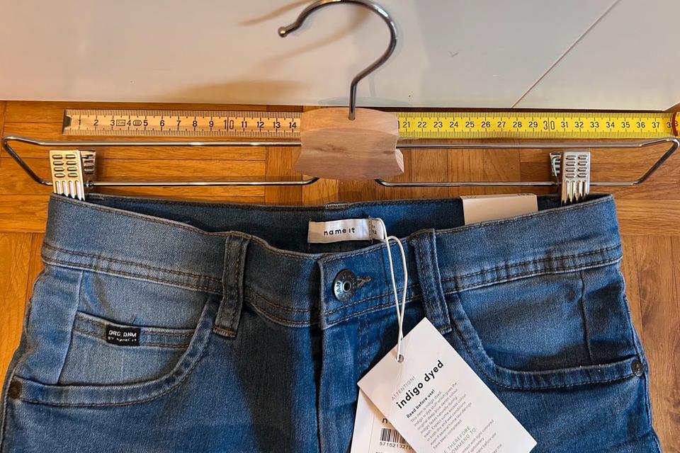 Neue Shorts JACK WOLFSKiN DARE2BE ViNGiNO NAME iT LEViS 152 in Recklinghausen