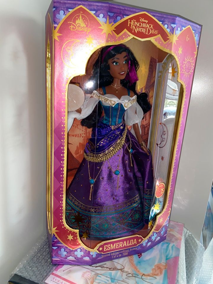 DISNEY STORE Kida LE Esmeralda LE Megara LE Doll NEU OVP in Hannover