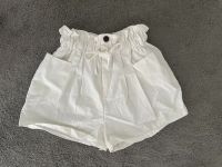 Cargo Shorts Hotpants weiß creme S M 36 38 Düsseldorf - Friedrichstadt Vorschau