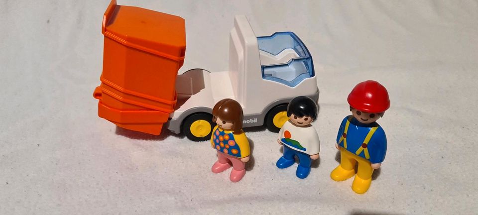 Playmobil 123 Müllabfuhr und Figuren in Berlin