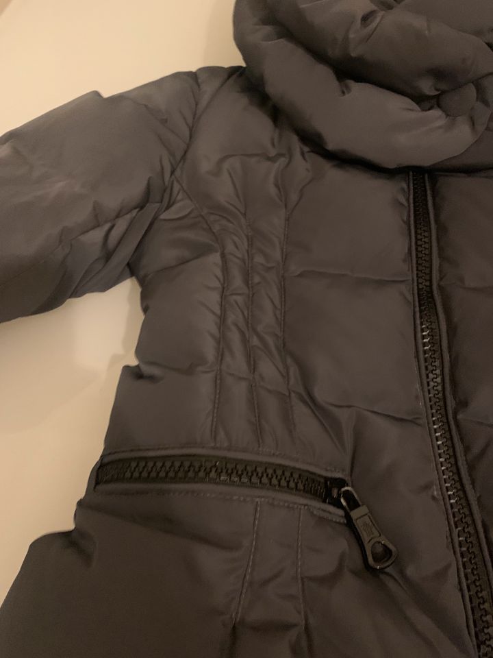 Original MONCLER Damen Glanz Daunenjacke Größe 2 schwarz TOP in Berlin