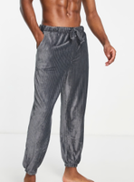ASOS Herren – Lounge-Jogginghose aus Velours 2XS Waist 28" (71cm) München - Altstadt-Lehel Vorschau