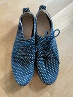 Lederschuhe blau weißen Punkten Größe 39 Nordrhein-Westfalen - Herzogenrath Vorschau