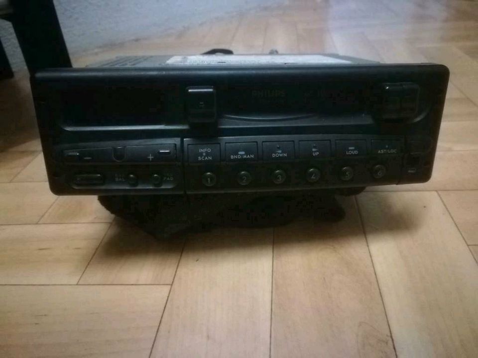 Blaupunkt Frankfurt CR Philips 22 DC Autoradio Oldtimer Radio in Norheim