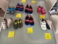 Nike/Crocs/ PomPom leder und schwimmschuhe / Sneaker 22/-30 Nordrhein-Westfalen - Dorsten Vorschau