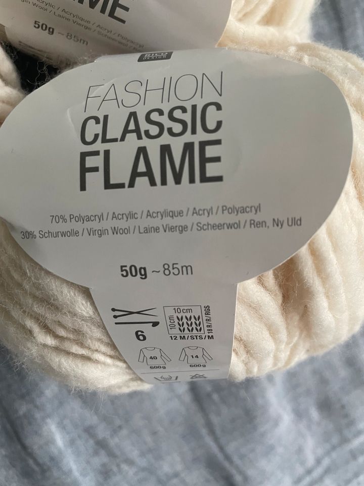 Wolle 30% Schurwolle Farbe Natur in Köln
