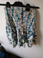 Neu 36/S Next Rock teal Blumen türkis weiß gesmokt kurz gerafft Sachsen - Auerbach (Vogtland) Vorschau