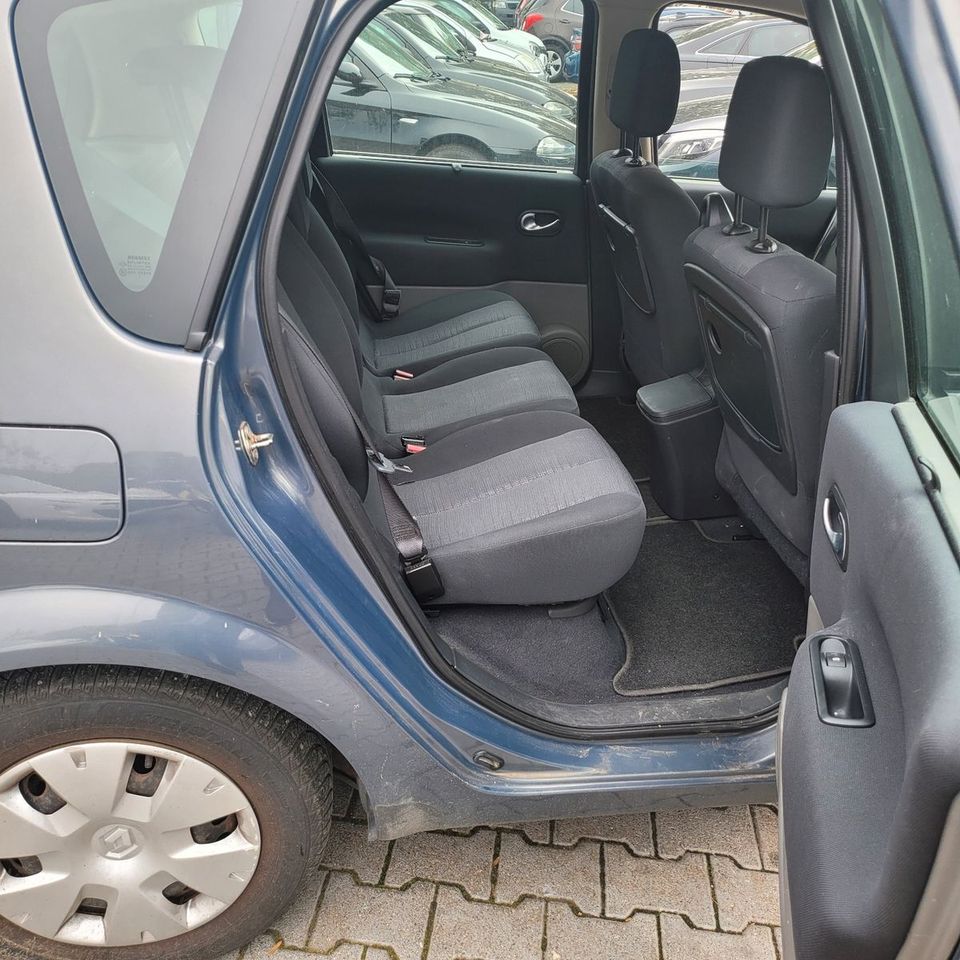 Renault Scenic Avantage 1.6 16V/KLIMA/AHG in Wendlingen am Neckar