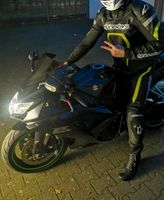 Suche Lederkombi Alpinestars Motegi Suit 2 Nordrhein-Westfalen - Lippstadt Vorschau